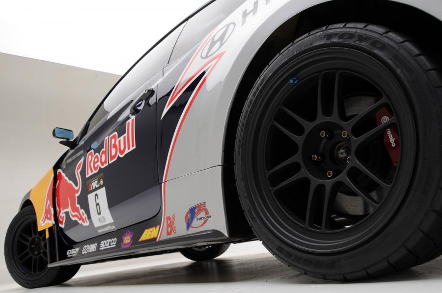  Hyundai Genesis Coupe Red Bull by RMR 2010 года  (фото 10 из 24)